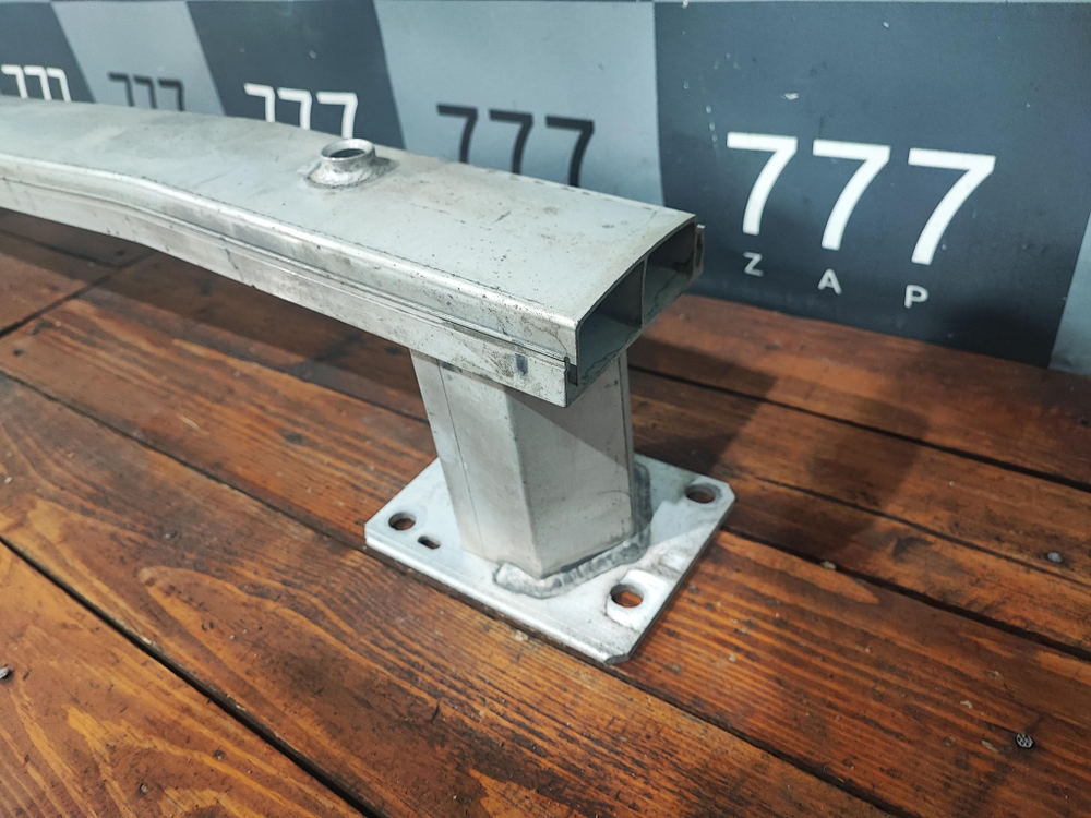 Усилитель переднего бампера Partner Berlingo 2 (B9)  Б/У Оригинал 9681145780