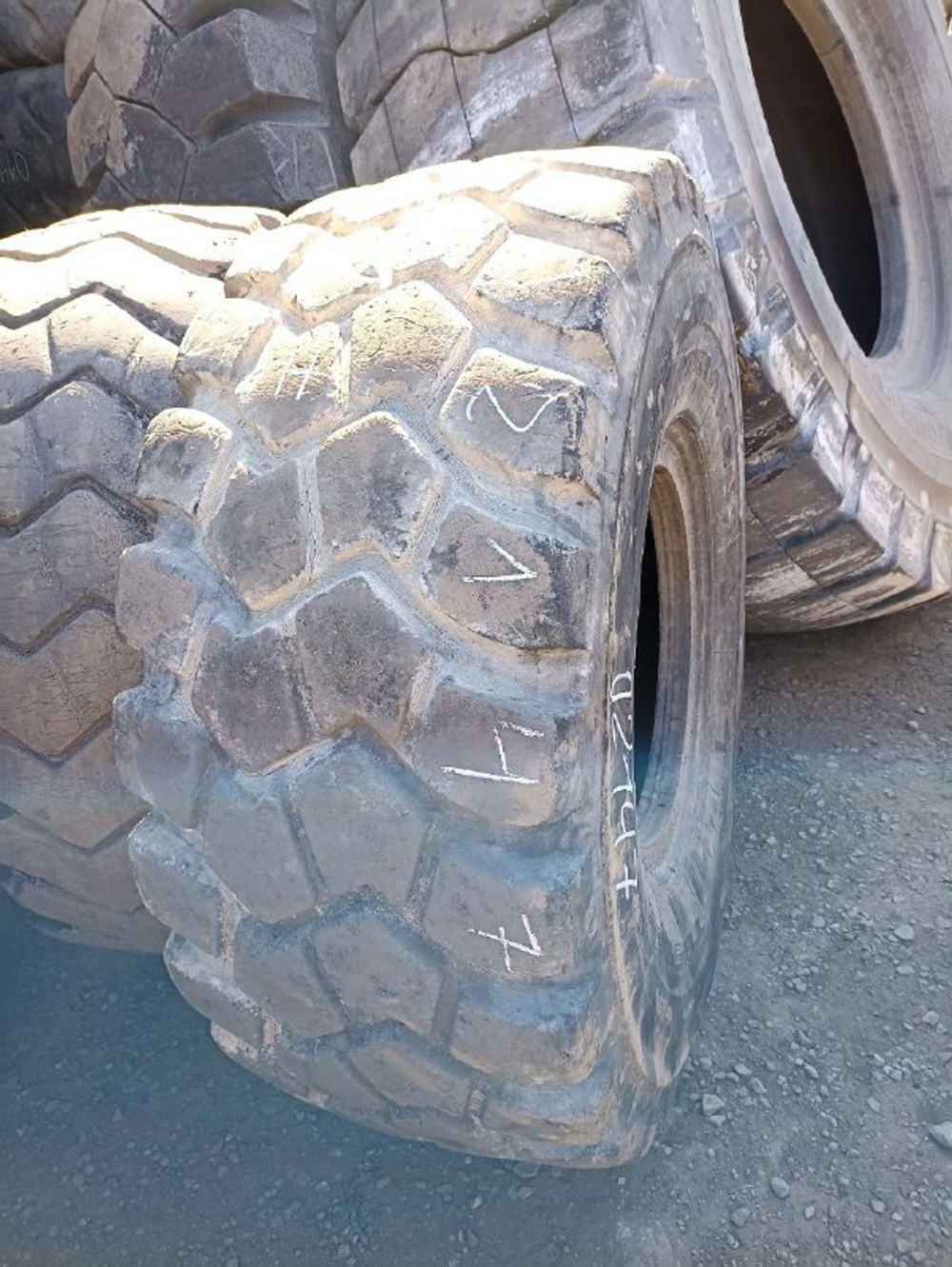 23.5R25 Triangle TB598S шина б/у