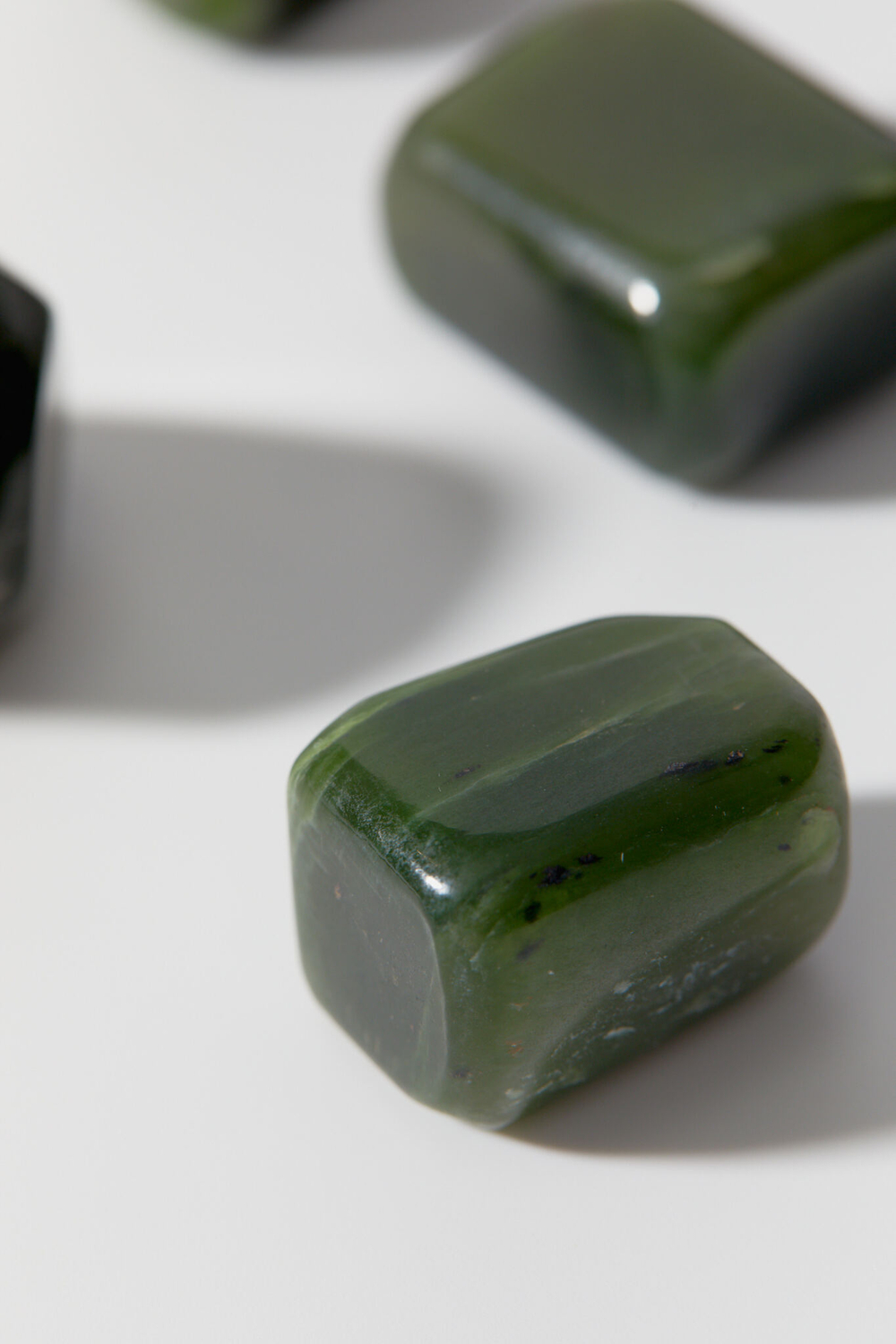 Нефрит галтовка