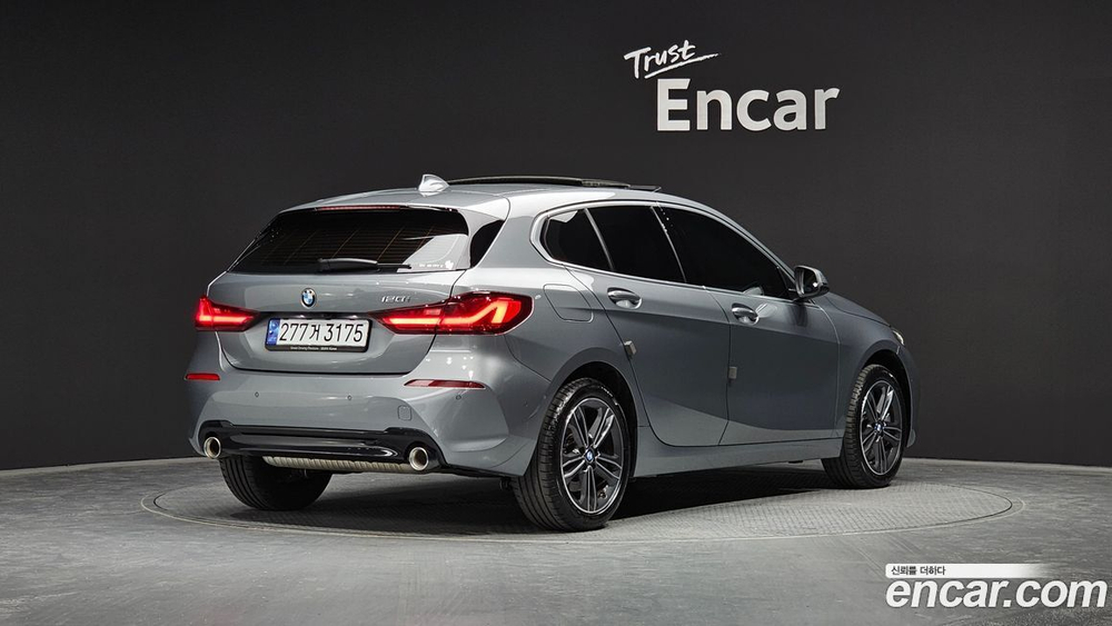 BMW 1 Series (F40) 120i Sports (03.2023)