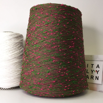STOCK ITALY BYM хлопок, п/а, вискоза 780м/100гр Малиново-зелёный на черной основе. Есть мал. бобинка 200 гр.