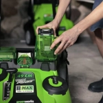 Аккумуляторная газонокосилка Greenworks G40LM49DBK3 40В (1 x 3 Ач, ЗУ) нож 49 см, 2500207UE
