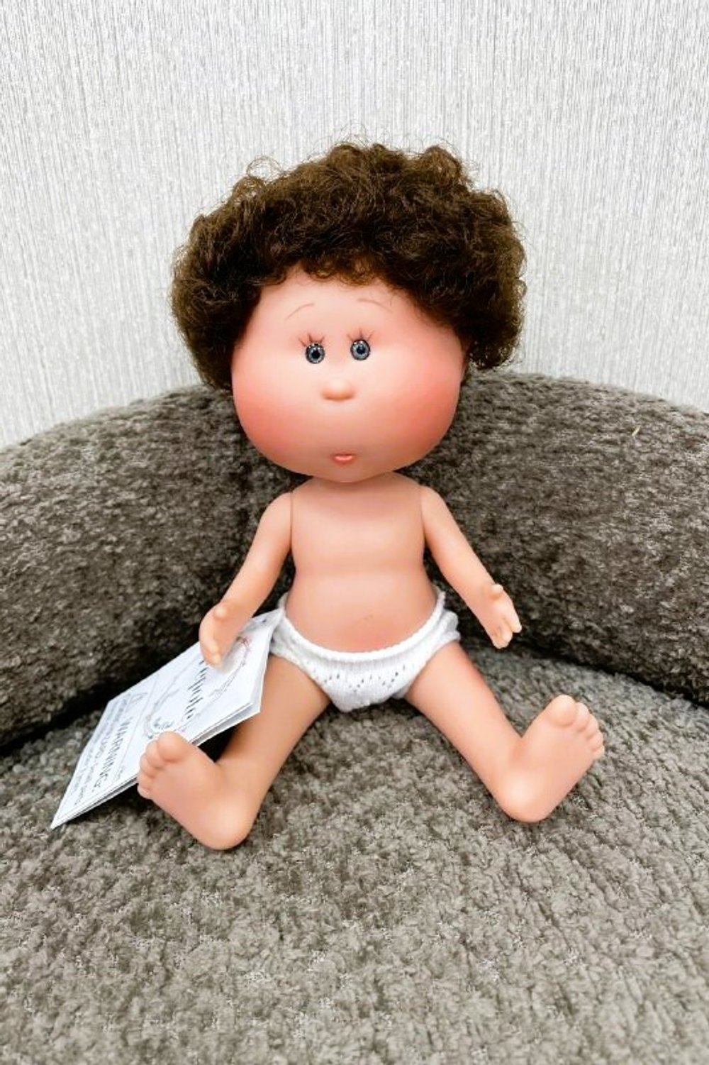 УЦЕНКА Кукла Nines виниловая 23см Little Mio без одежды (3199W18A1)