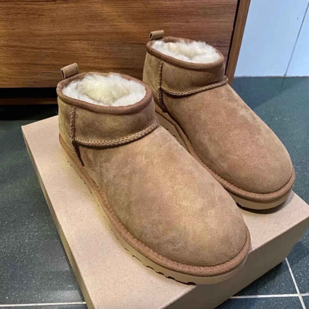 UGG Classic Ultra Mini Boot