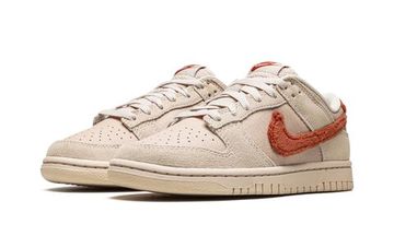 Кроссовки Nike SB Dunk Low "Terry Swoosh"