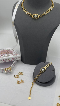 Серьги Dior