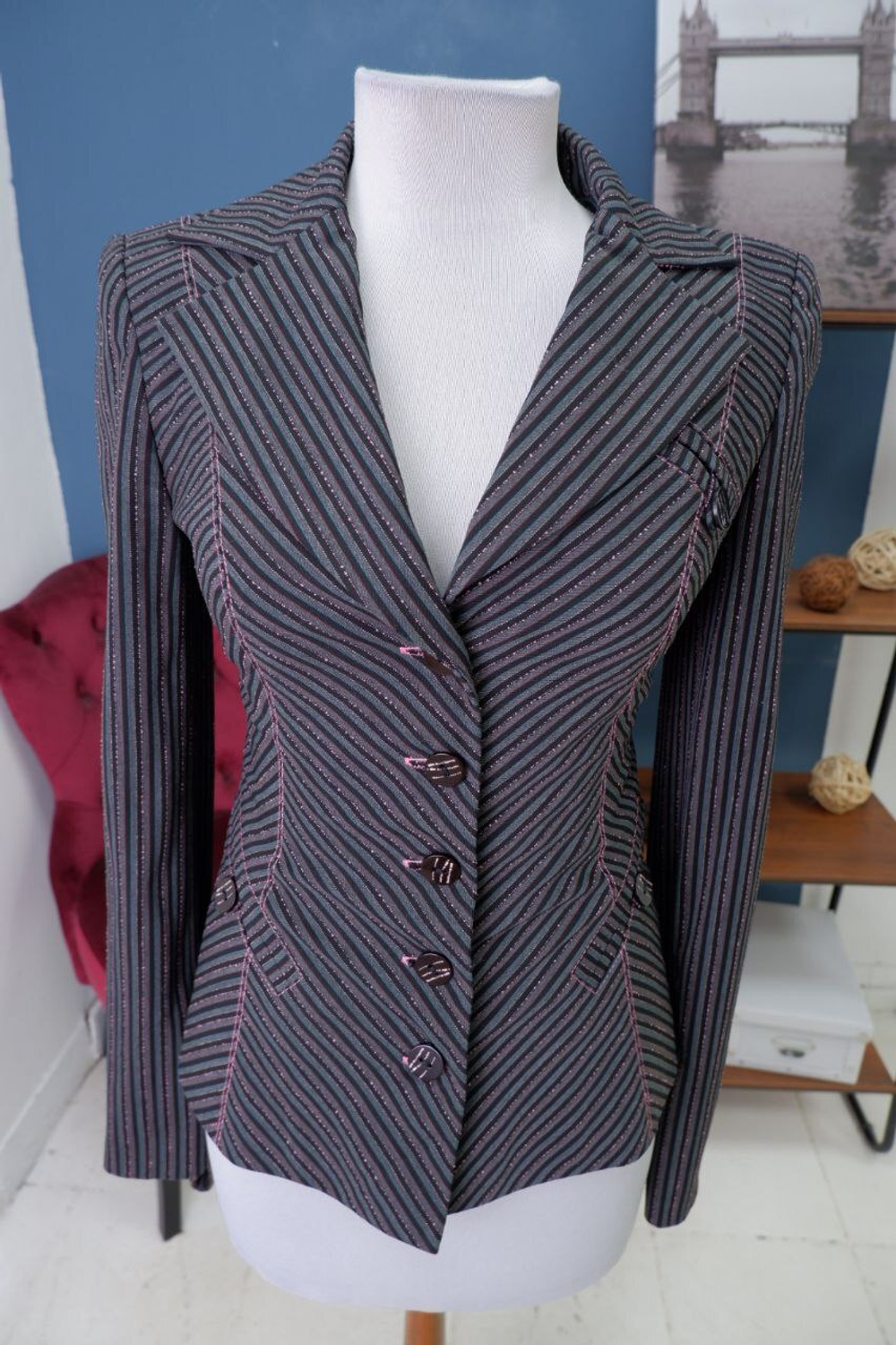 Пиджак Гота в полоску 42 размер
