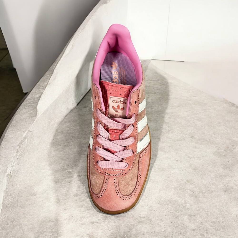 Adidas Gazelle • Pink