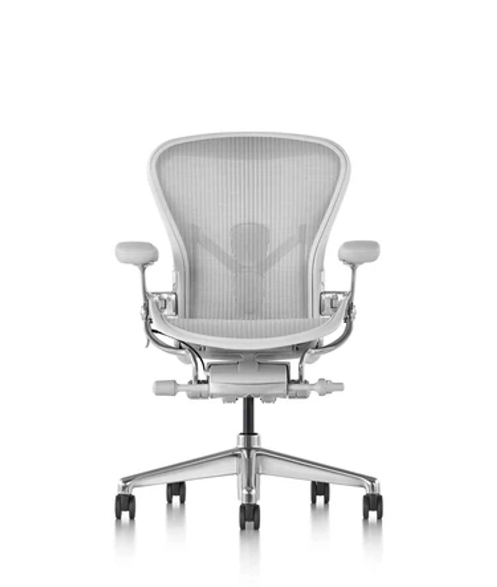 Кресло Herman Miller Aeron Mineral Polished Aluminium, размер C
