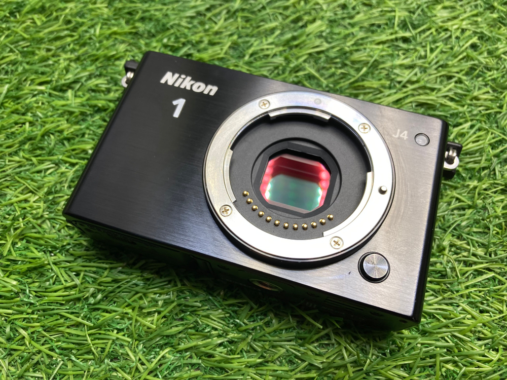 Nikon 1 J4 Kit 10-20mm 3.5-5.6 VR
