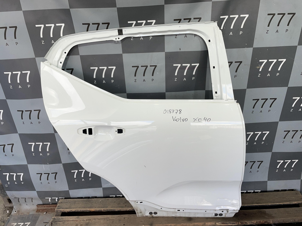 Дверь задняя правая Volvo XC40 17-нв Б/У Оригинал 32133740