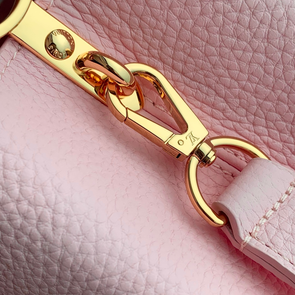 Louis Vuitton Capucines BB