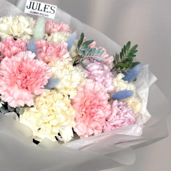 «Пудровое эхо» букет из диантусов