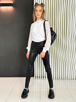 Блузка школьная для девочки с длинным рукавом белая