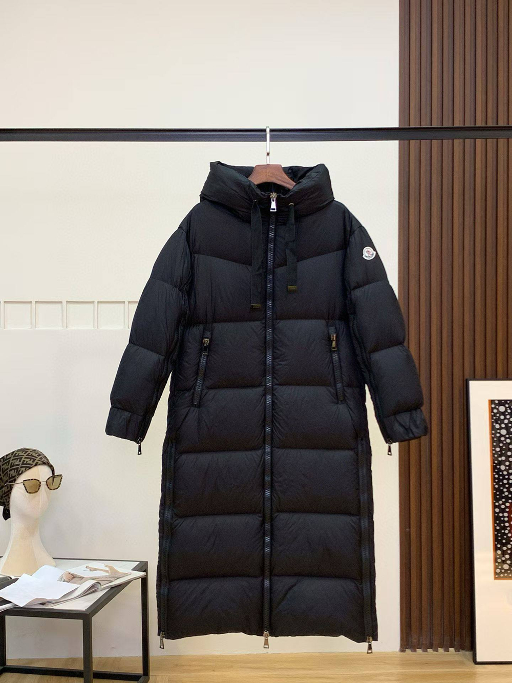 Пуховик Moncler
