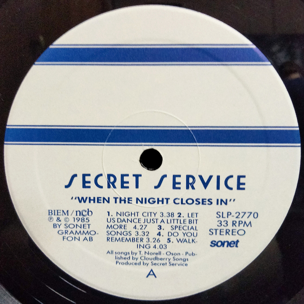 Secret Service / When The Night Closes In (LP)