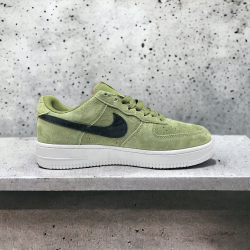 Nike Air Force 1 Low • Dark Green