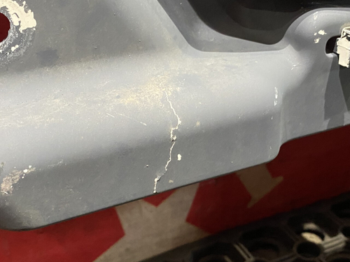 Бампер передний средняя часть 2023г