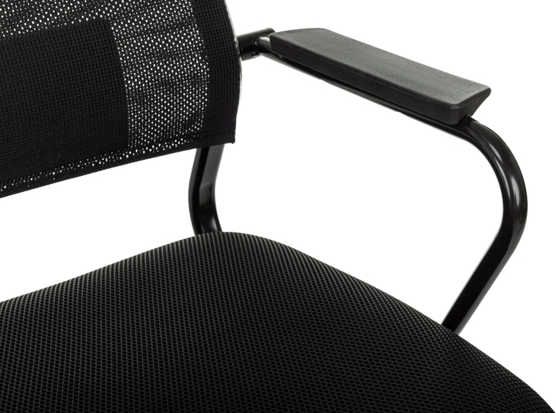 Кресло офисное для персонала CH Balance черный