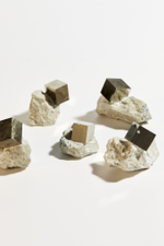 Пирит на породе S