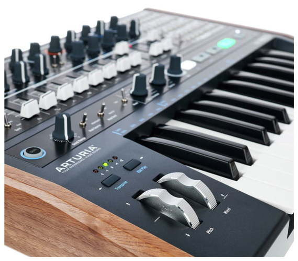 Arturia MiniBrute 2