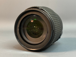 Nikon 18-105mm 3.5-5.6G AF-S ED DX VR Nikkor с дефектами