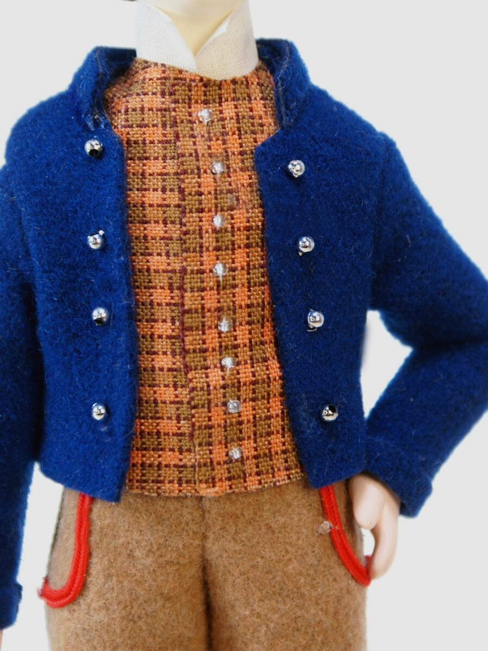 Кукла коллекционная в мужском костюме, Швеция