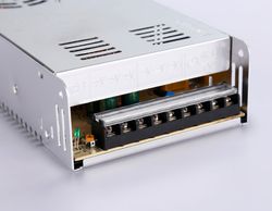 Ambrella Блок питания для светодиодной ленты 12V 400W 33.3A IP20 90-260V 215*115*50 GS9552 LED Driver 12V GS9552