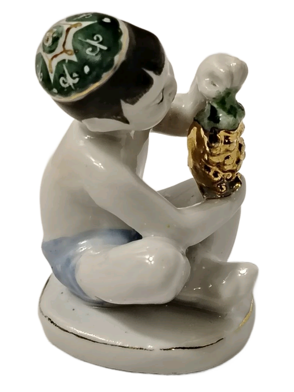 Фарфоровая статуэтка "Мальчик - узбек с виноградом", СССР, ЛФЗ, 1960 - 1970 гг.