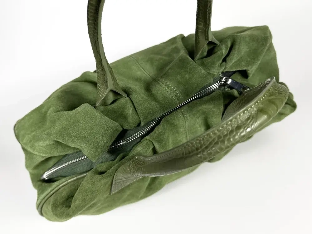 Женская зеленая сумка из натуральной замши