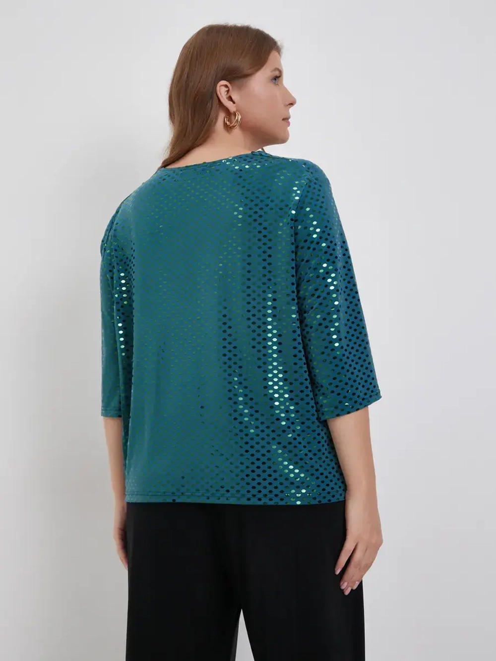 Блузка нарядная с пайетками