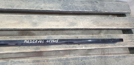 Молдинг двери задней правой Mercedes E (W213) 16-нв Б/У Оригинал A2137302405