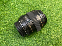 Canon EF 85mm 1.8 USM