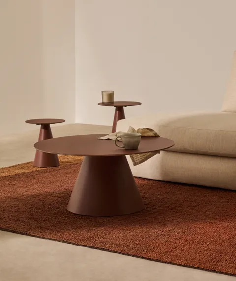 Журнальный столик Wilshire из стекла и стали терракотовый Ø80cm