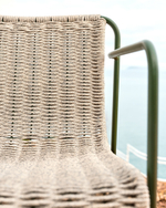 Полубарный стул Maurina из зелёной оцинкованной стали и экрю и серого шнура 64,5 см