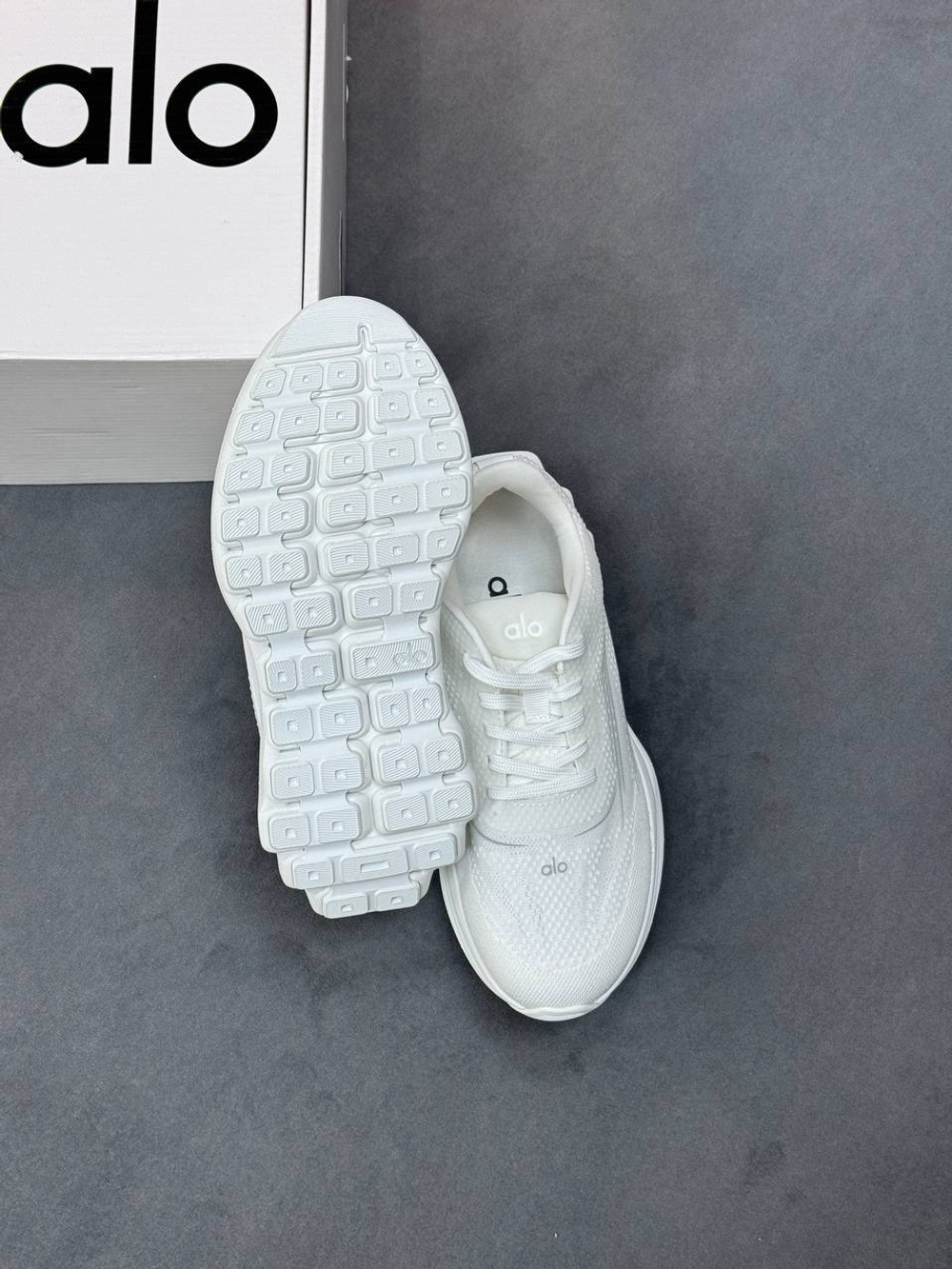 Кроссовки Alo