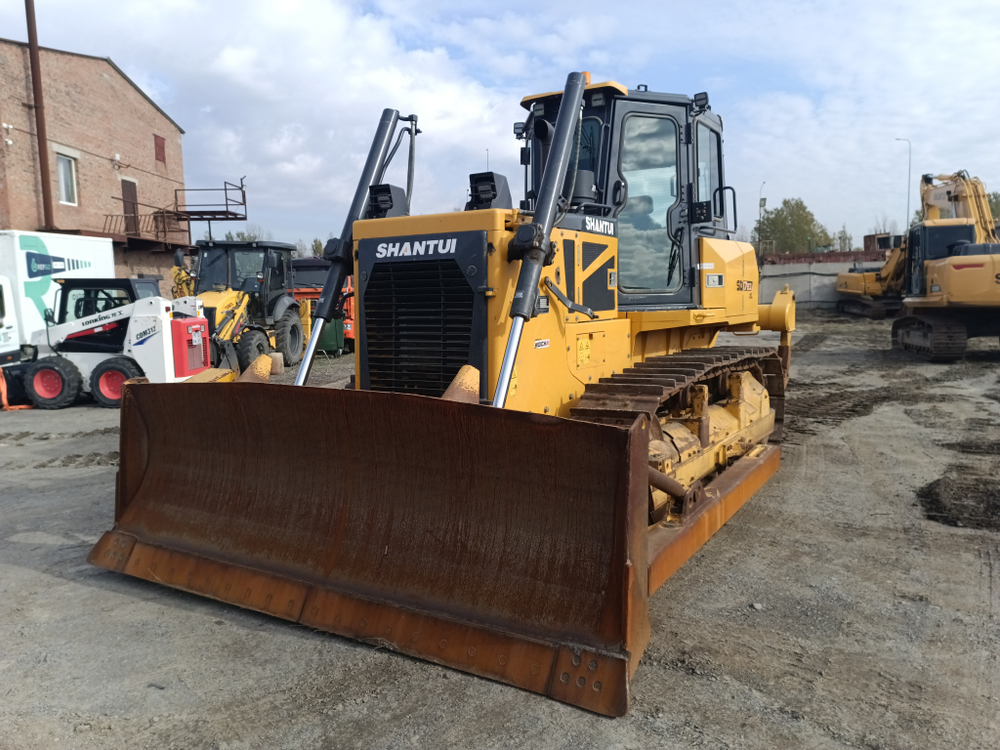 SHANTUI SD Бульдозер SD17B3 XL (Дизельный, 9,7 л, 190 л.с., АТ)