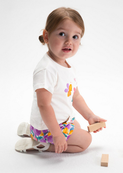 два топа с шортами