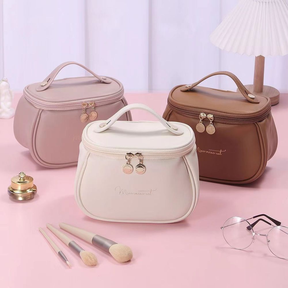Косметичка &quot;Miss Make Up&quot;