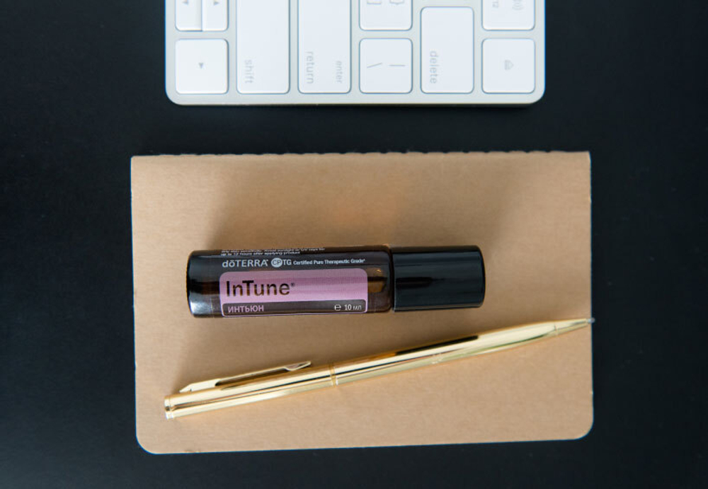 «ИнТьюн» смесь эфирных масел для концентрации, doTERRA InTune Touch, роллер 10 мл