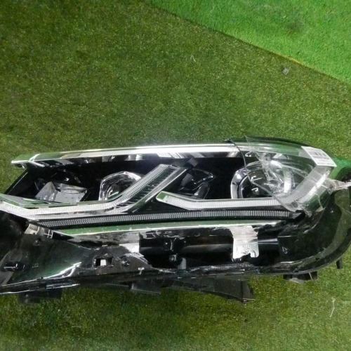 Битая Фара левая VW Tiguan 2 (2020-н.в.) LED