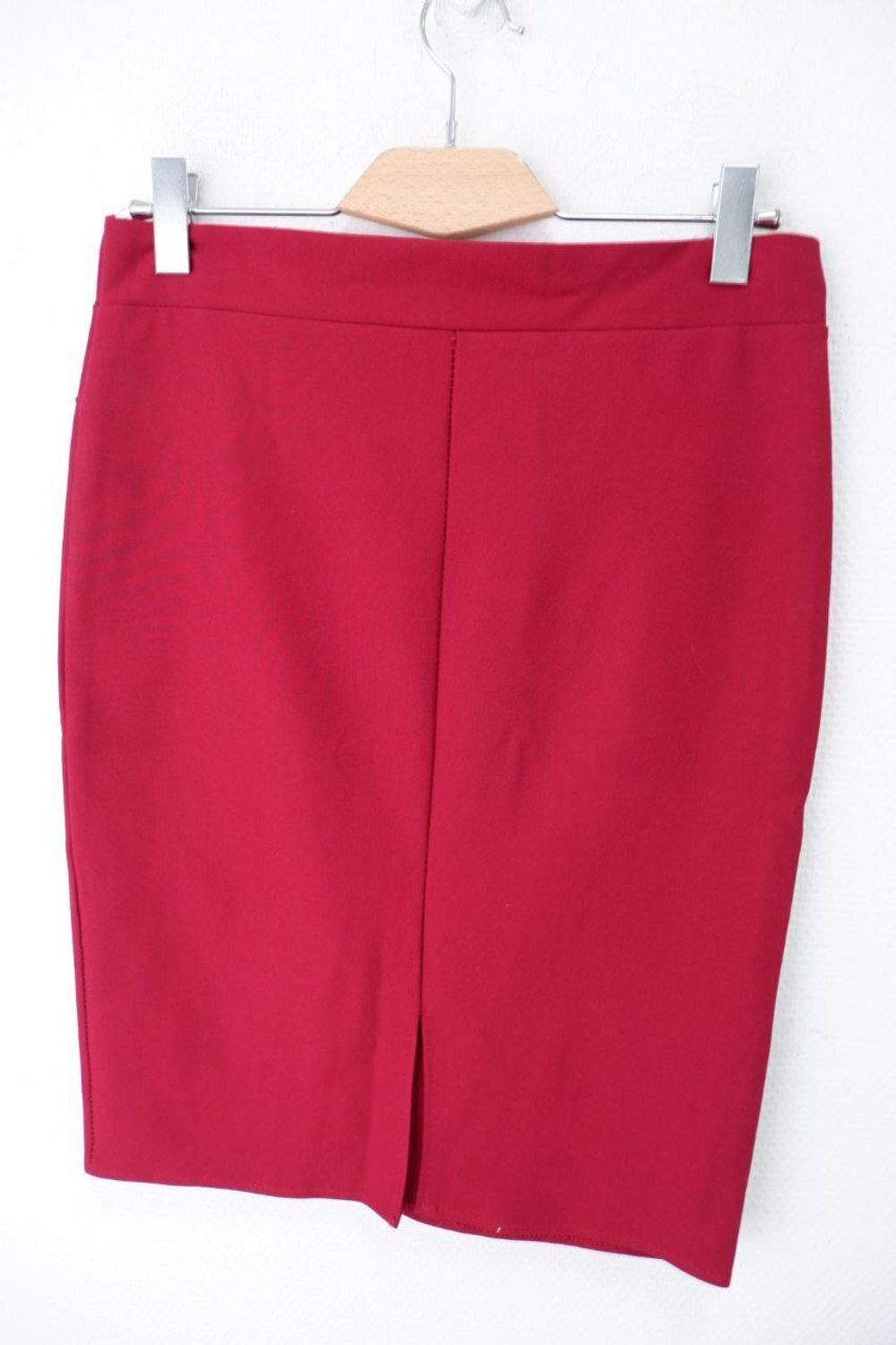 Юбка обтягивающего кроя 46 размер