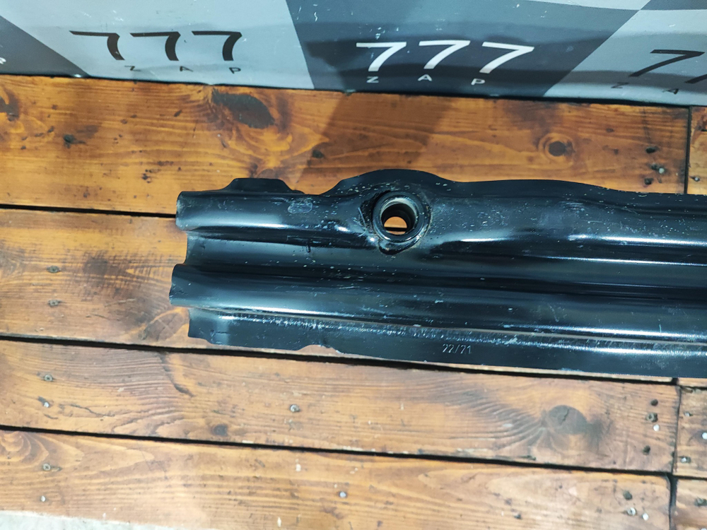 Усилитель заднего бампера Skoda Karoq 17-нв Б/У Оригинал 57R807305