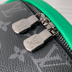 Louis Vuitton Discovery Bumbag