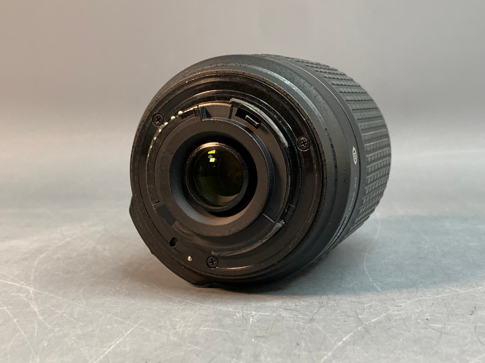 Nikon 55-200mm f/4-5.6G AF-S DX VR IF-ED Zoom-Nikkor