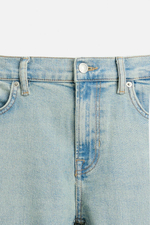 Джинсы slim fit