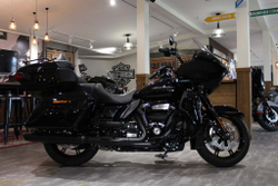 Мотоцикл Harley-Davidson Road Glide Limited 114 (BLACK) с НДС
