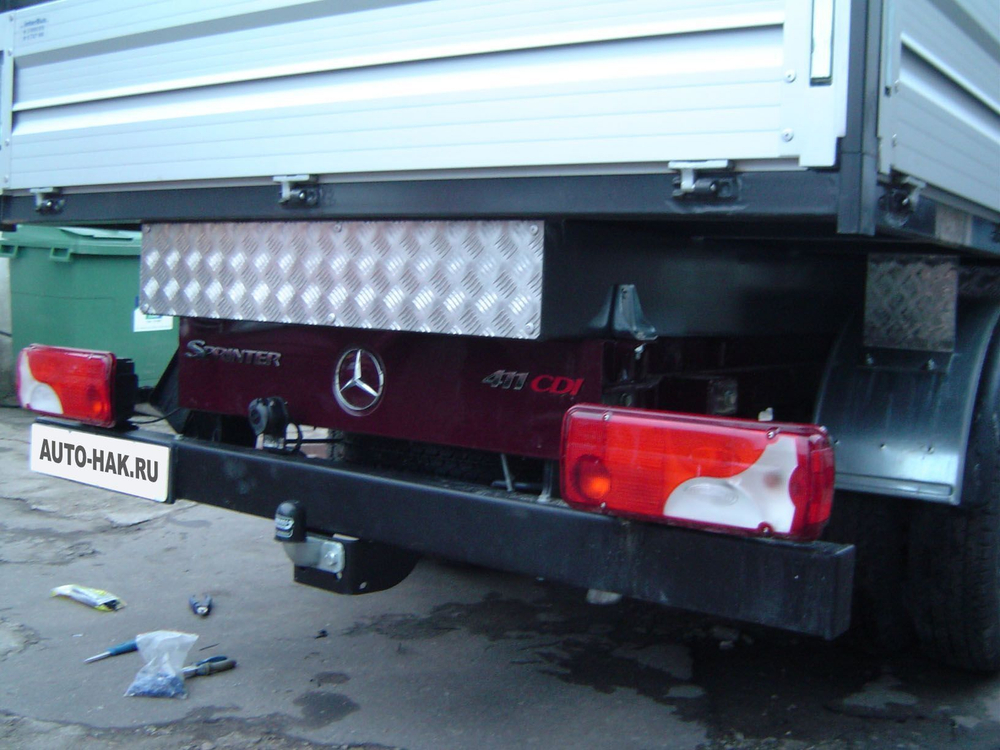 Фаркоп Auto-Hak D 40 MERCEDES SPRINTER 2006-  (W906)(паспорт и сертификат в комплекте)(без электрики)