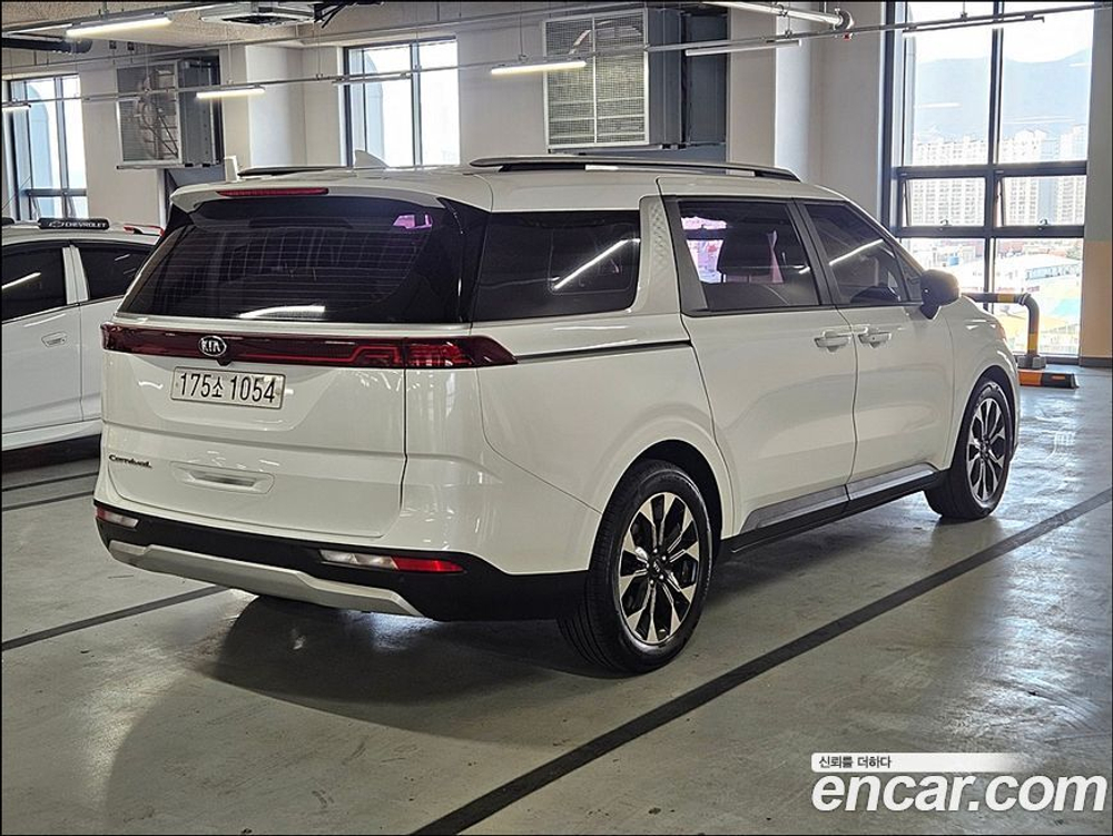 Kia Carnival (Sedona) 4 Generation 9-и местный Prestige (10.2020)
