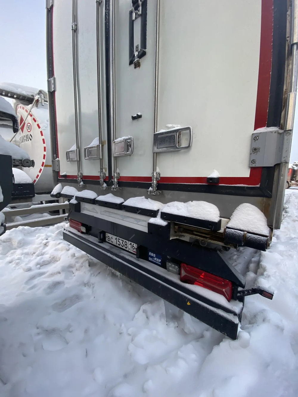 MAMMUT TY 330* Полуприцеп изотермический/рефрижератор TY 330-A (Рефрижератор)